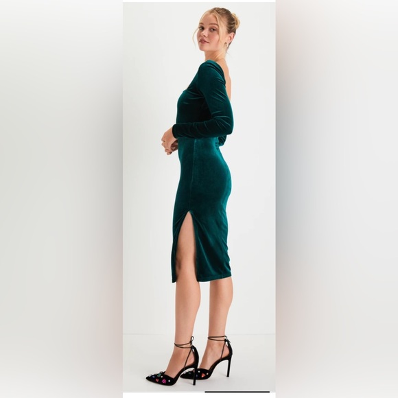 NWT Lulus Velvet Emerald Green Dress - Picture 3 of 7